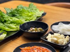 -肉甲韩国木炭烤肉(新壹街1店)