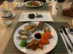 -亮马河饭店翠雅咖啡厅