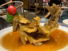 糖醋鲤鱼-闫府私房菜·百年鲁菜(恒隆店)