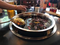 -九尺赵老四鲜鹅肠火锅