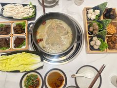 -汤宴·参须肚包鸡(南京路店)