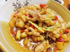 酸辣大肠-醉美东江·三文鱼·烧鸡公