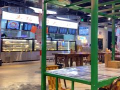 大堂-马路牙子地桌烤肉(工体店)