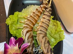 珍宝花竹虾-鲜入围煮花胶鸡海鲜火锅