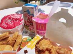 -麦当劳(杨林得来速店)