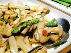 松林蘑菇小炒-中8楼风尚云南菜(颐堤港店)