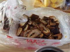 -老鼎万春卤菜(五代传承创始老店)