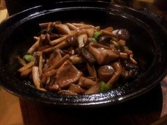 杂菌煲-石头咕(葵蓬店)