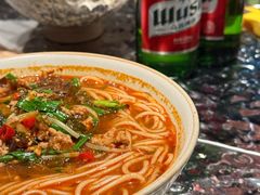 -粉八·云南米线·建水烧烤(常熟路店)