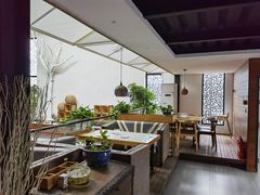 -苹果树下艺术餐厅(宋庄店)
