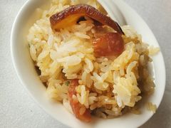 港式腊味煲仔饭-梧桐餐厅(泉城路店)