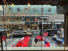 -BHC炸鸡(明洞总店)