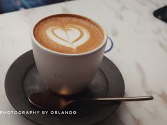 -UNI UNI(环亚凯瑟琳店)