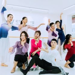-佑宁舞蹈工作室