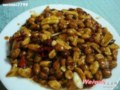 宫保鸡丁-黑皮酸菜鱼(绣花巷店)