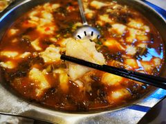 酸菜鱼-川人川菜馆·小龙虾·鲜虾现做(黄山路店)