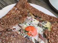 鸡蛋蘑菇熏肉荞麦可丽饼-RAC BAR(安福路店)