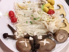 -湖北三五醇酒店·35年新楚菜