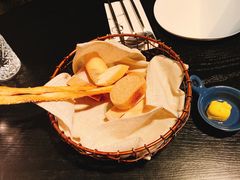餐前面包-C&R西班牙餐厅
