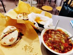 -马鑫胜夜宵肉丸胡辣汤