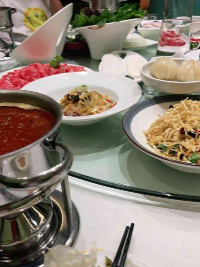 这是我们第n次来天顺源火锅店了还是一如既往的好这次我们是中午去的