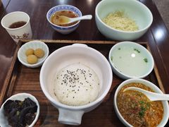 -蟹上黄·蟹黄面·江南糖水(人民广场店)