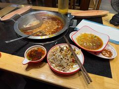 -谭公鱼头·鲜鱼火锅·小龙虾·江湖菜(秀沿路店)