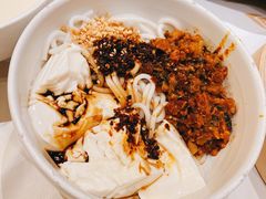 得胜桥豆花米线-云海肴·汽锅鸡·云南菜(苏州中心店)