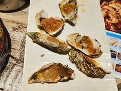 提蒜蓉生蚝-海陆空(万松园店)