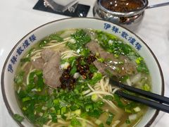 牛肉拉面加牛肉-伊祥·敦煌楼