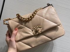 -CHANEL(恒隆广场店)