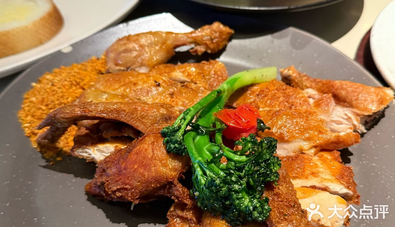 圣诞绝美江景餐厅🍴…这个夜色太美🏙️！