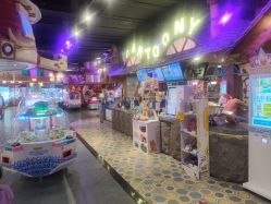 -卡通尼乐园(重庆南坪协信星光店)
