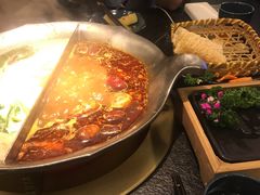 -湊湊火锅·茶憩(打浦桥日月光店)