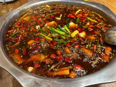 -乡土特色.冷锅鱼.牦牛肉汤锅