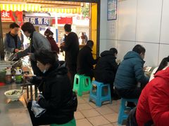 等位区-文山荷鲜居(翠湖店)