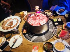 -三人行骨头王火锅(长寿店)