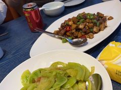 -小渔莊•地道胶东菜(旅游路万象省博物馆店)