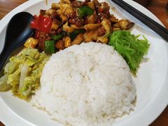-何太太馄饨面铺(大浒东苑店)