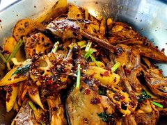 主打的干锅鸭头-安诚居干锅鸭头(八角店)
