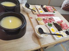 -花馬肆.云南过桥米线(汉神购物广场现场熬汤店)