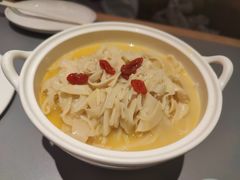 -桂满陇·手作小笼包&江南叫花鸡(中山公园店)