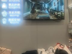 -良工巧匠·品牌改衣·鞋包奢护(芮欧百货店)