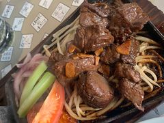 -穹六人间 people 6(岳阳路店)