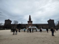 -斯福尔扎古堡
