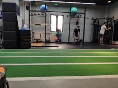 -Freedom Fitness私教健身俱乐部(徐虹北路店)