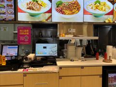 -小杨生煎(金山百联购物中心3楼店)