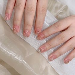 -花系美·美甲美睫精品店