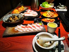 -山之屋炭火烧肉·生啤畅饮(大朗万科中央公园店)