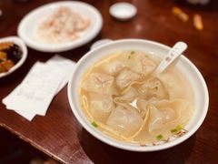 刀鱼馄饨-老半斋(福州路店)